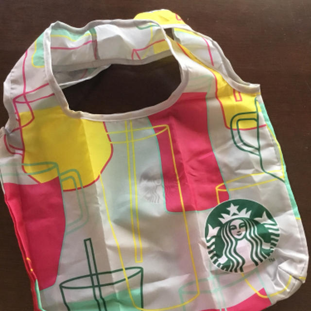 大急ぎで手に入れたスタバのおまけ