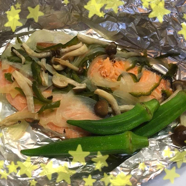 鮭のホイル焼きと餃子⭐︎