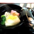 関東風「おすましのお雑煮」&関西風「白味噌のお雑煮」レシピ。 by musashiさん
