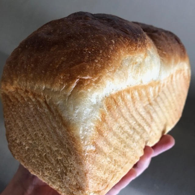 いつもの食パン