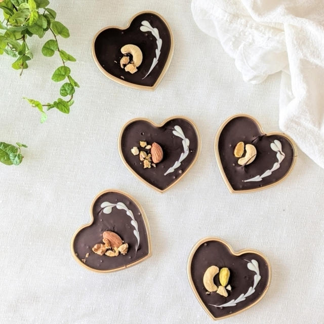 ハートラブリートレーに手作りチョコスイーツを♪