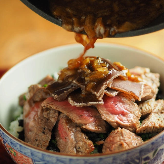 試作品、羊羹ステーキ丼