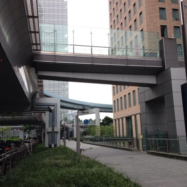 早朝のお仕事終了〜。