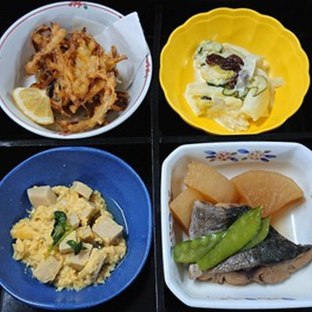 ブリと大根の煮物、野菜のかき揚げ弁当