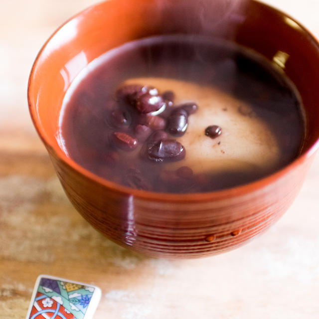炊飯器で炊く小豆のお汁粉と北海道のお赤飯