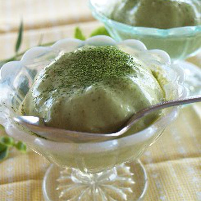 ふんわり　抹茶ババロア