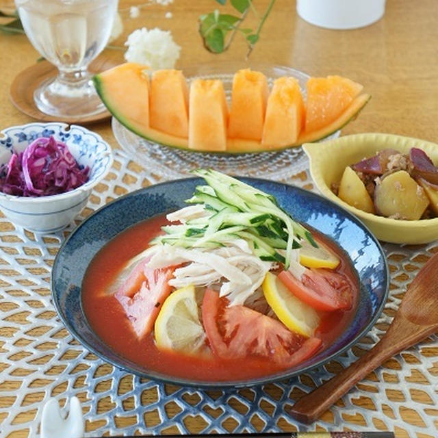 トマトジュースで簡単！トマト冷麺