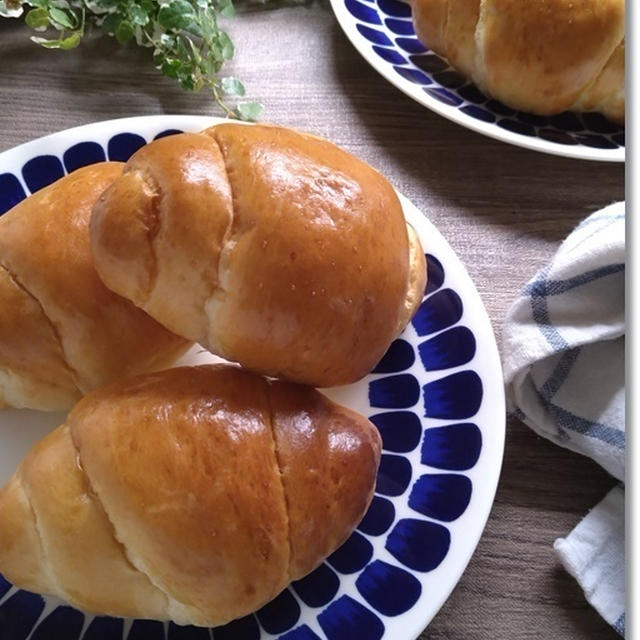 コストコのマフィンに勝てなかった(笑)久々のバターロールと保育園で焼き芋と姫の歌♪