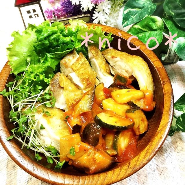 ＊パスタソースで簡単に♪チキンソテーの夏野菜ソース掛け＊