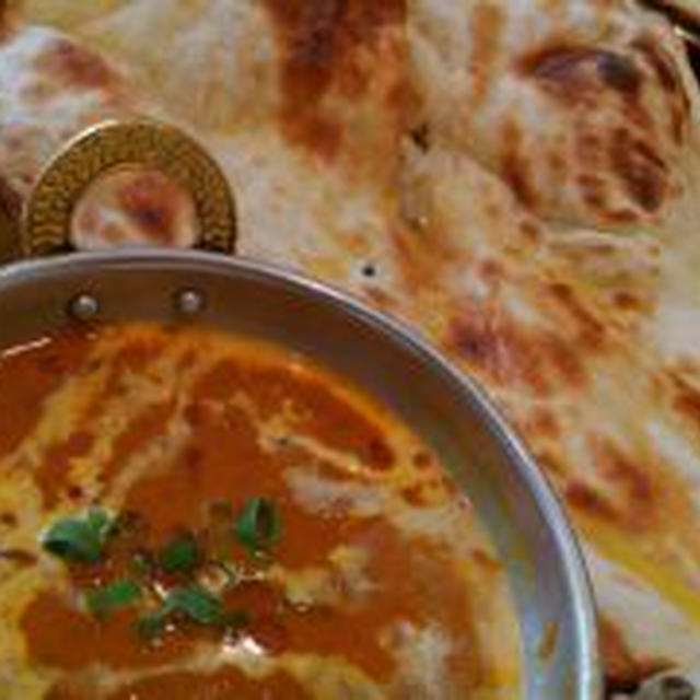 ビックなナン！！インドカレーランチ