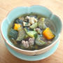 海老と野菜たっぷり！南タイのスープ「ゲーンリアン」。