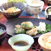 【レシピ】歯ごたえたのしい♪　きゅうこま焼き。と　献立。と　バースデーカラー。