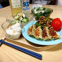 焼き餃子　ピーマンと豚肉の甜麺醤和え　の献立。