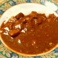 レトルトカレーにガラムマサラプラスで本格っぽく