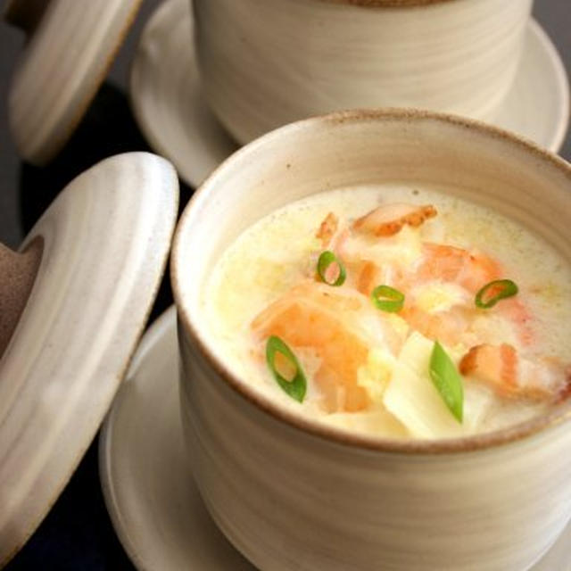 Ginger Soup with Napa Cabbage and Bacon白菜とベーコンの生姜ミルクスープ