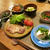 豚肉の西京漬や鮭の南蛮漬けの晩ご飯　と　かたつむり~♪