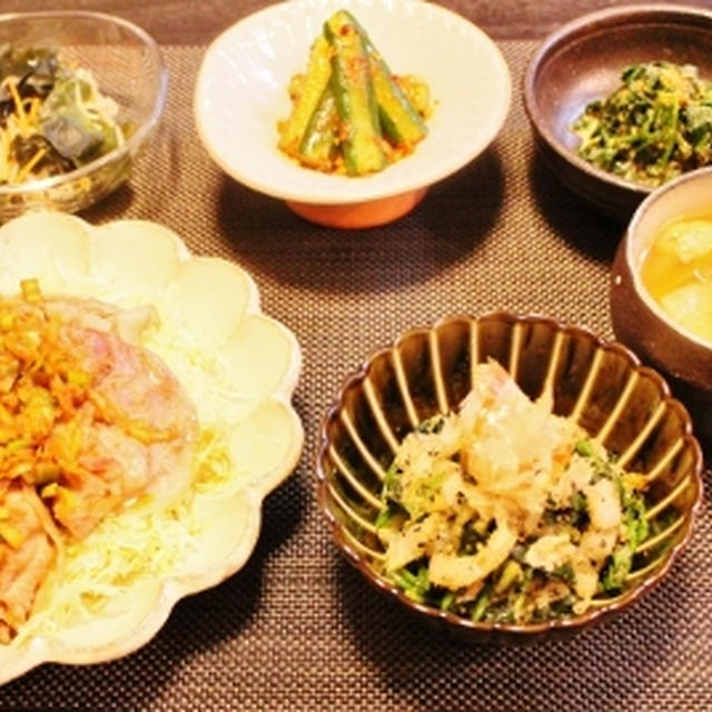 晩ご飯　野菜たっぷり簡単なものばかりで♪