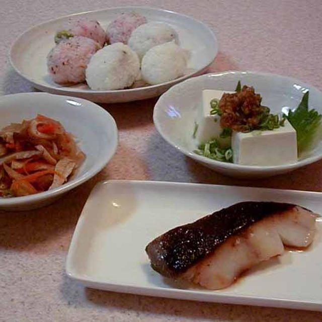 味噌漬けのお魚＆お握り２種