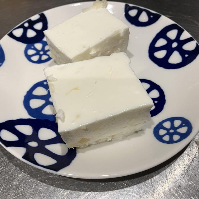 うまい！おももてなしに！ヨーグルトケーキ