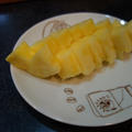 【178円特売】パイナップルの切り方