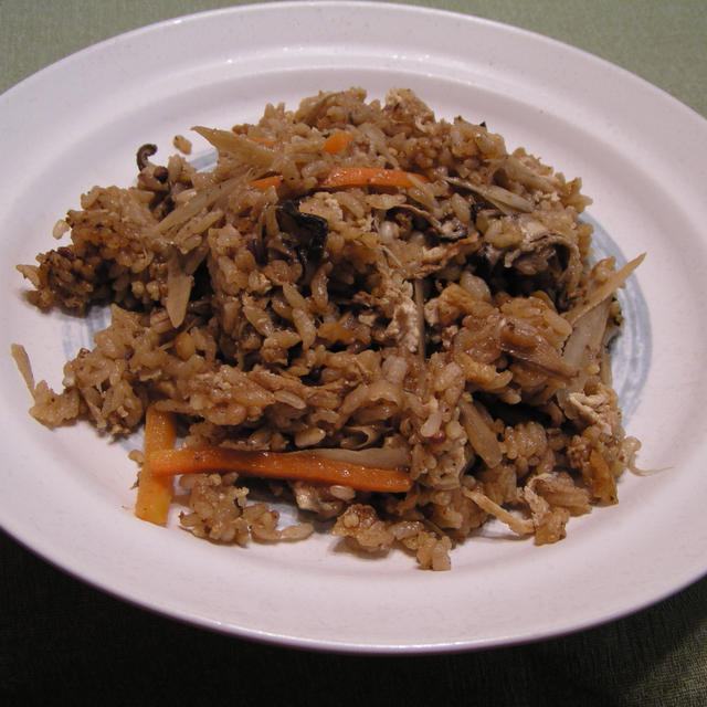 炒り豆腐と八丁味噌の炊き込みご飯
