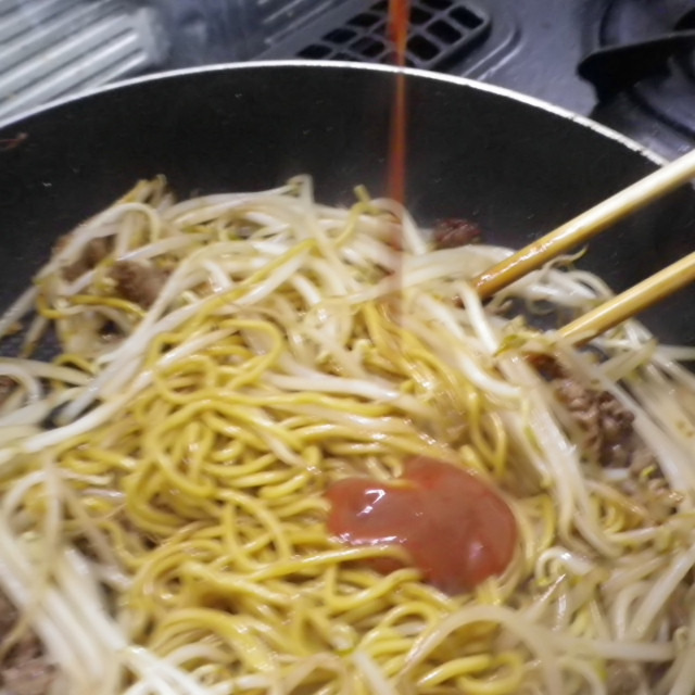 ピリカラ豆板醤やきそば - 78円 20分