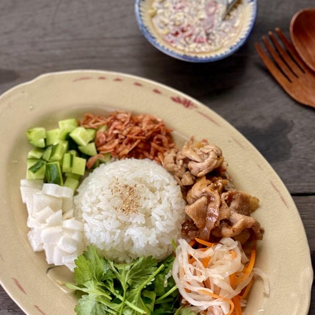 冷蔵庫の残り物もごちそうに。お家で簡単ベトナムスタイルの混ぜご飯がウマイ！