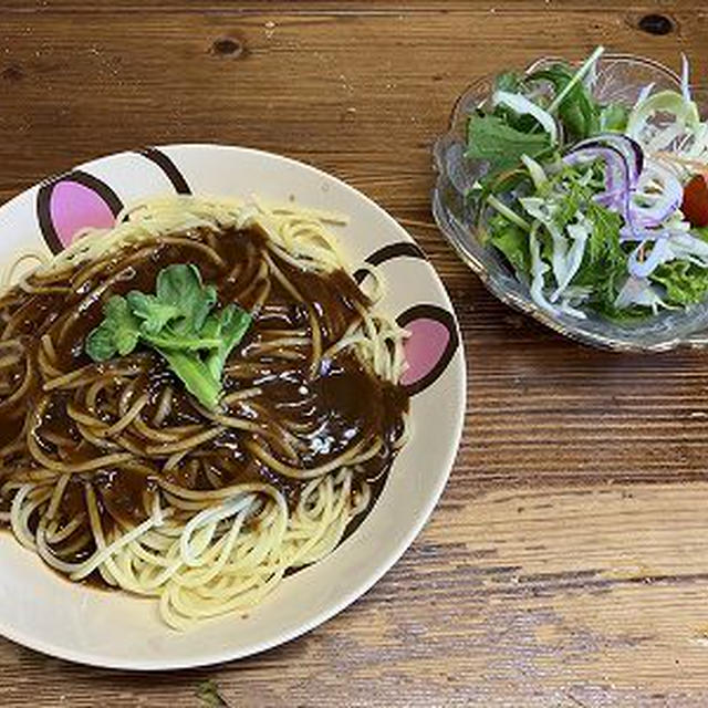 インディアンスパゲッティ。鯛の刺身、しめ鯖