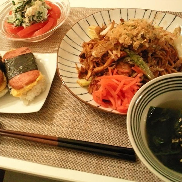 ソース焼きそばとか