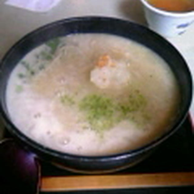 田舎そばの謎。