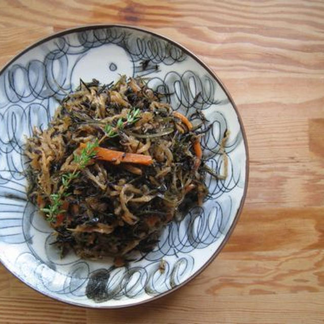 ひじきと昆布と切干を炊いたの