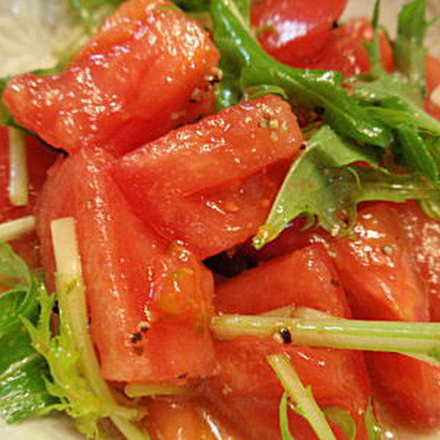 トマトサラダのドレッシング（レシピ付）