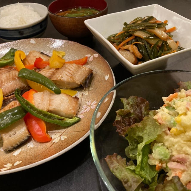 【昨日の晩ごはん☆買いに行くのがめんどくさい(^_^;】