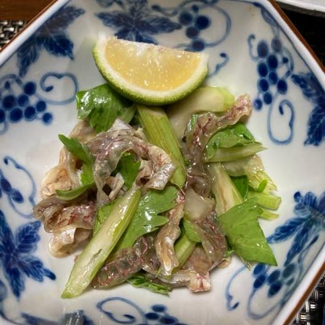 鯛皮の湯引き野菜ぽんず和え