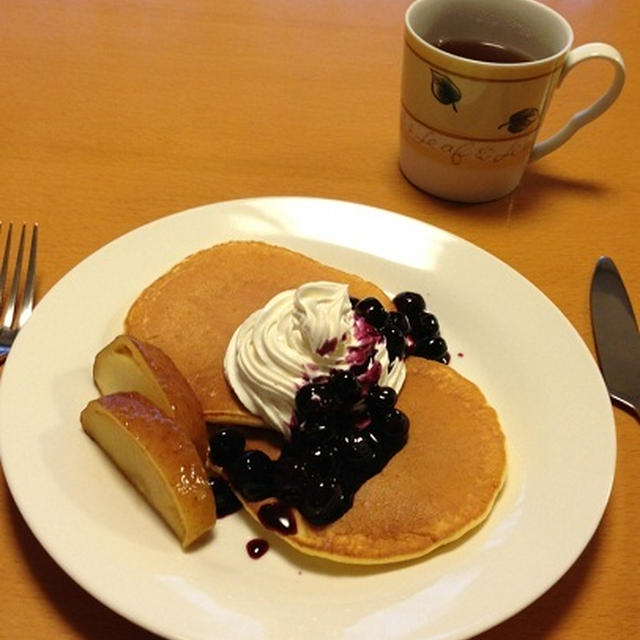 ヨーグルトクリームのパンケーキ