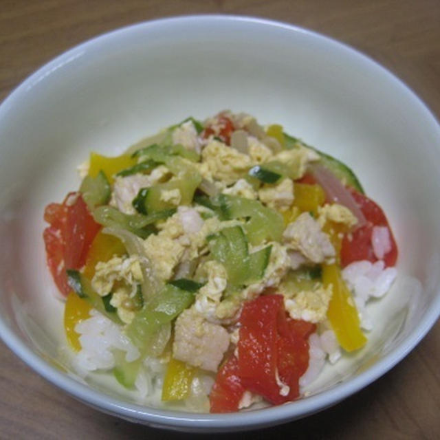 夏野菜丼とまんばのケンちゃん