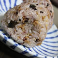 8月8日　　十六穀ごはんの甘辛そぼろにぎり