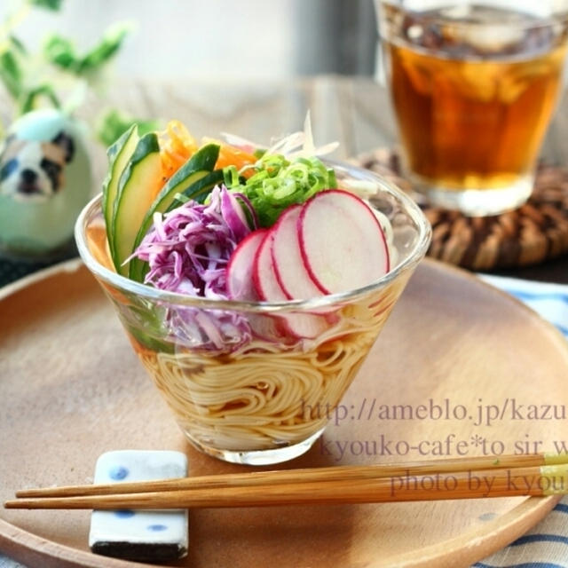 昼カフェ☆ナムルとサラダのそうめん・目やに～？？