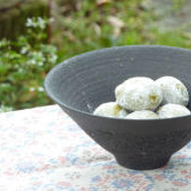 米粉de和菓子のような抹茶のスノーボール**