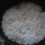 湯立てで白米（９７２）。。。宮城県栗っこ栗原産特別栽培米やまのしずく・白米（あいざわ米店）と茨城県産うまかっぺコシヒカリ玄米・新米（あいざわ米店）