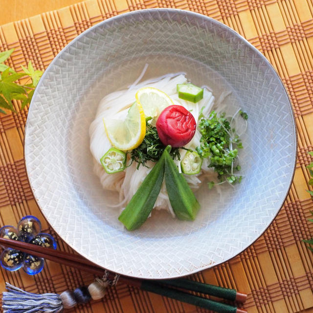 梅干しだしでさっぱりお素麺