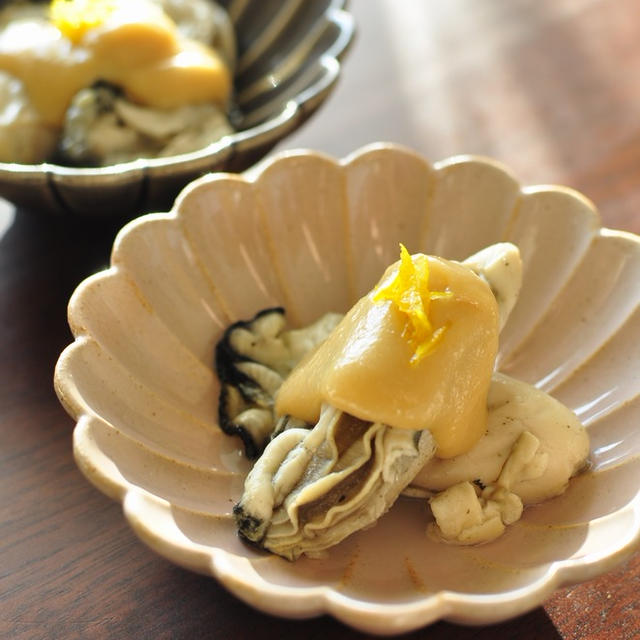 生牡蠣がそんなに得意ではないオットが絶賛した【蒸し牡蠣の酢味噌がけ】