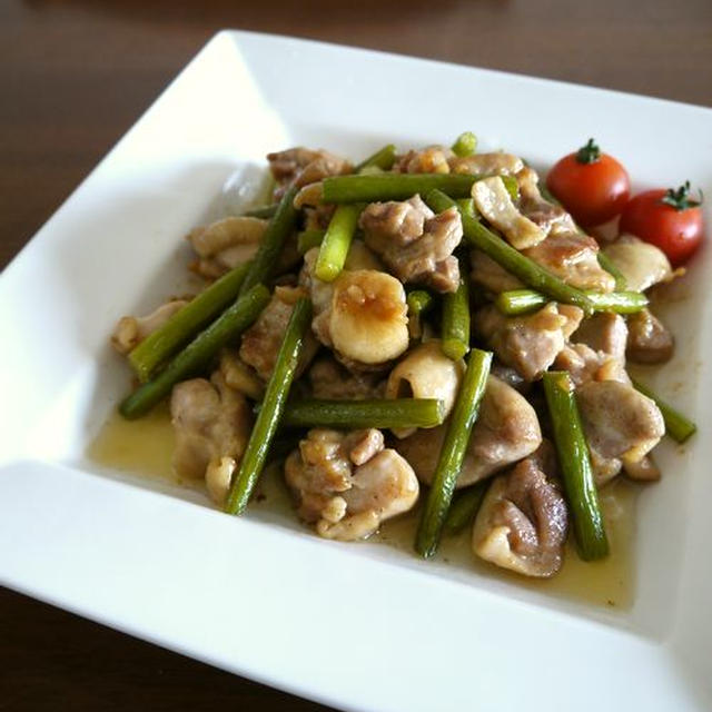 【簡単レシピ】鶏肉とニンニクの芽の中華炒め♪