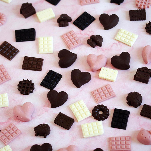 * 型抜きチョコレート♪