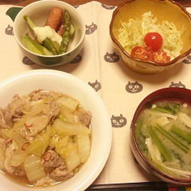 めんつゆで簡単！白菜と豚肉の中華丼風