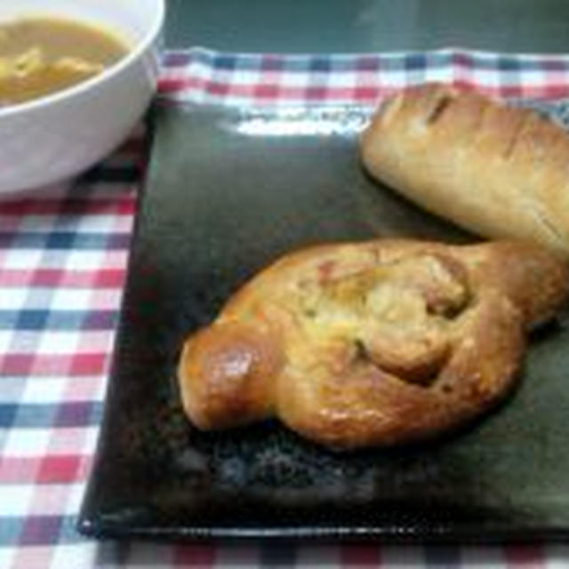 バラエティ総菜パンと納豆ピタパンと手作りピザのお話し