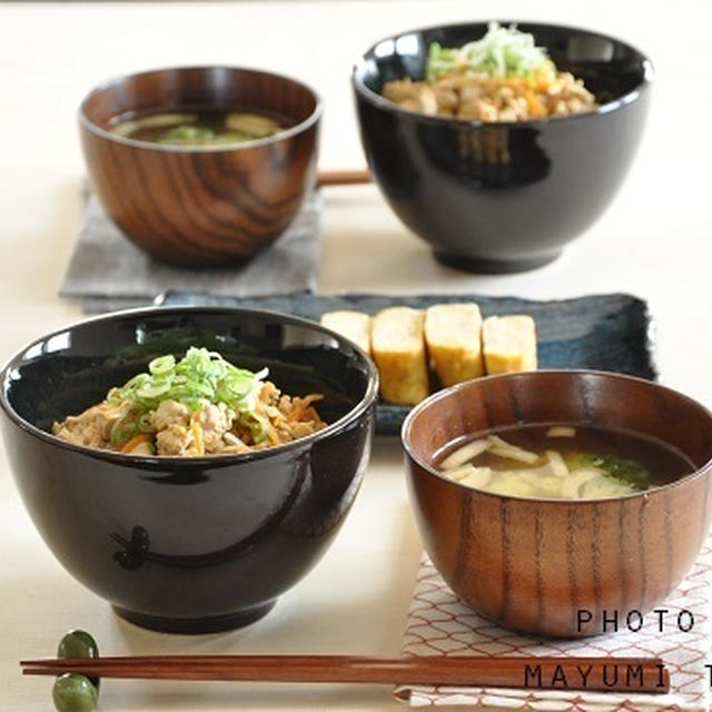 超速ワンパンおかず！豆腐そぼろ丼がメインの節約献立