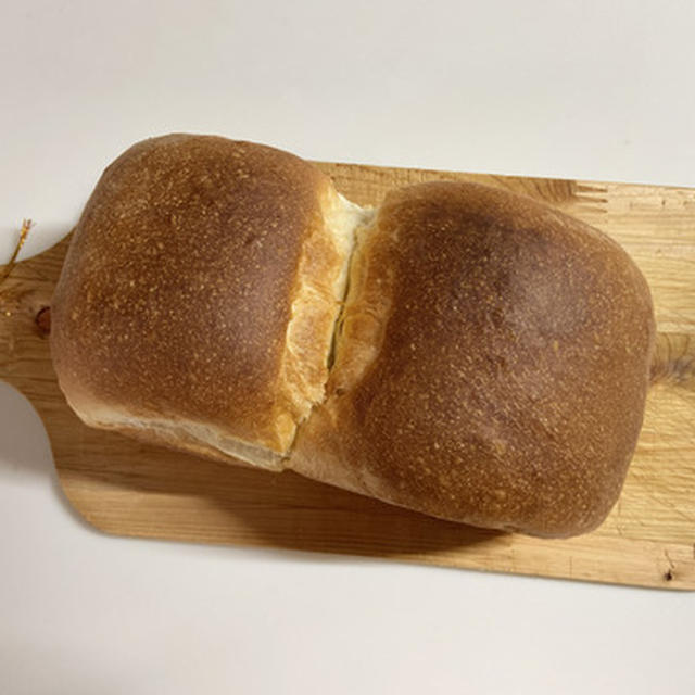 パン作りの記録　イマイチの山型食パン