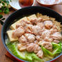 鶏肉とキャベツと豆腐とえのきの無水蒸し煮鍋