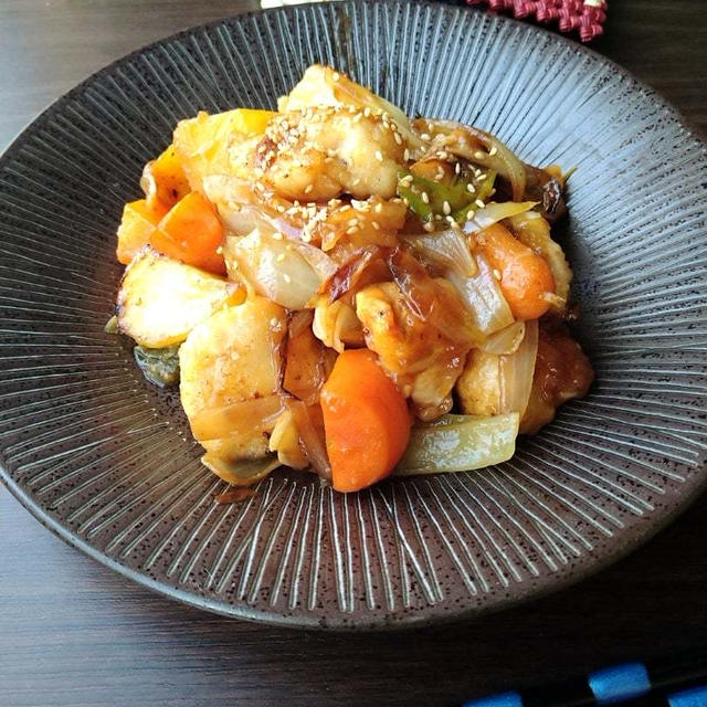 油不使用・焼肉のタレで作る☆鶏むね肉で作るガーリック風味の肉じゃが